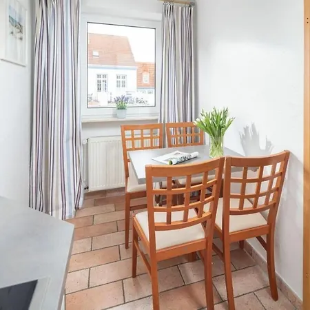 With 2 Bedrooms Vakantiehuis